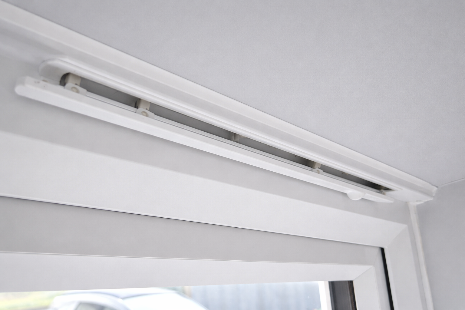 Trickle vent installed for condensation and damp help